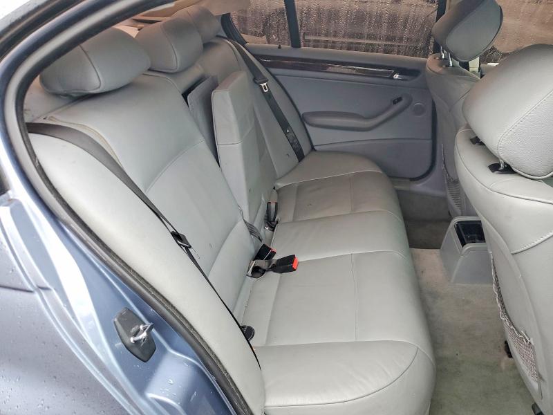 Photo 10 from auction – 2004 BMW 325 I with VIN WBAET37454NJ95316