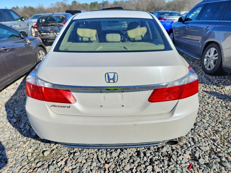 Photo 6 from auction – 2014 HONDA ACCORD with VIN 1HGCR2F73EA229777
