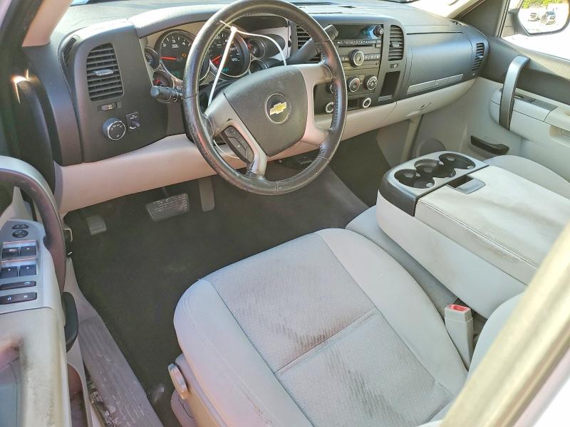 Photo 8 from auction – 2011 CHEVROLET SILVERADO with VIN 1GCRCSEA2BZ367640