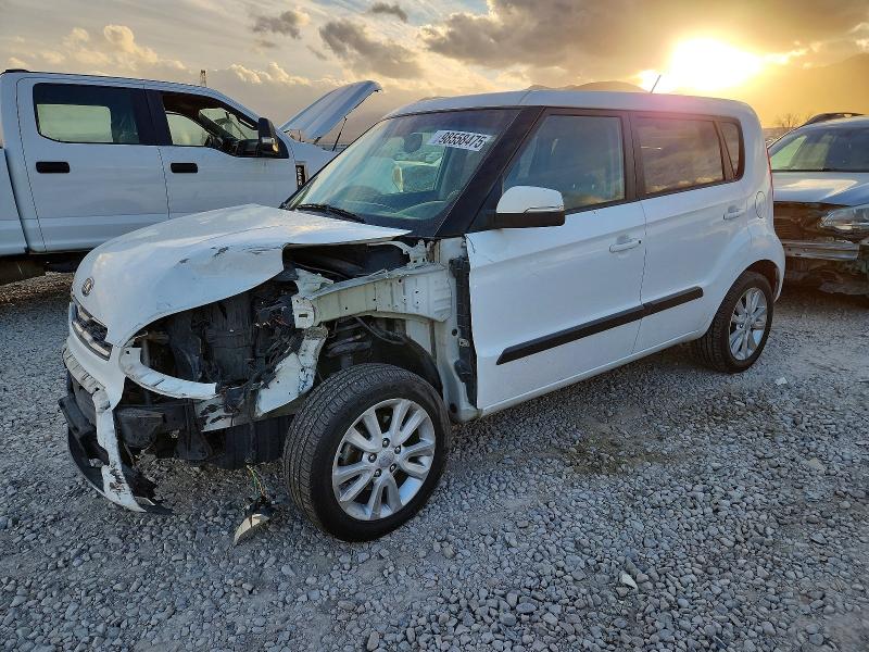 KIA SOUL 2013 with VIN KNDJT2A66D7513194 - Photo from auction