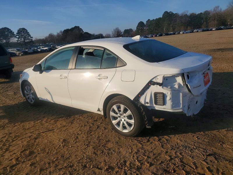 Photo 2 from auction – 2022 TOYOTA COROLLA LE with VIN 5YFEPMAE2NP367918