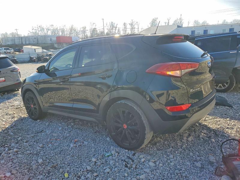 Photo 2 from auction – 2017 HYUNDAI TUCSON with VIN KM8J33A2XHU452177
