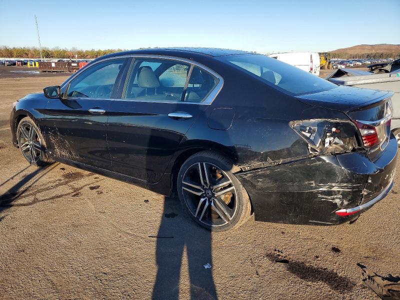 Photo 2 from auction – 2017 HONDA ACCORD with VIN 1HGCR2F52HA277466
