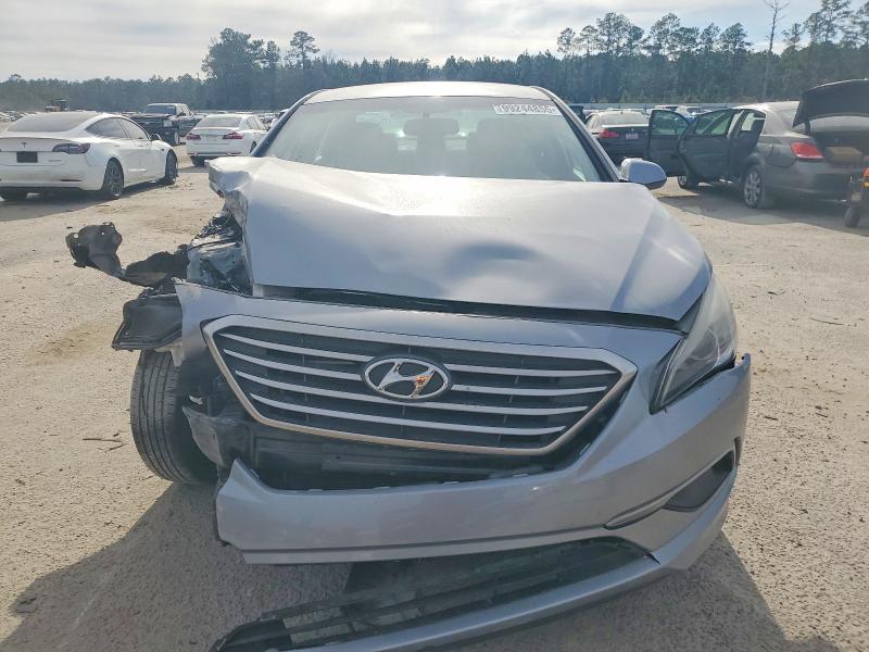 Photo 5 from auction – 2016 HYUNDAI SONATA SE with VIN 5NPE24AF6GH358386