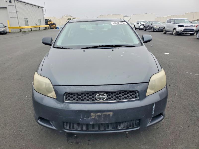 Photo 5 from auction – 2005 TOYOTA SCION TC with VIN JTKDE167350053918