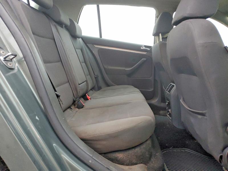 Photo 11 from auction – 2008 VOLKSWAGEN RABBIT with VIN WVWDA71K68W164319