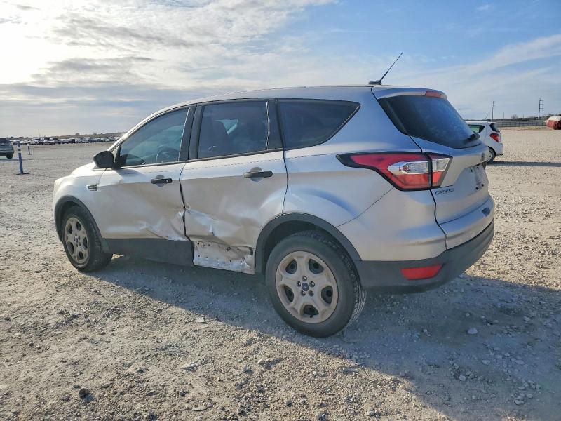 Photo 2 from auction – 2017 FORD ESCAPE S with VIN 1FMCU0F73HUD93305