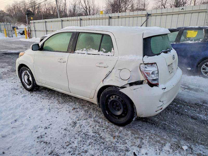 Photo 2 from auction – 2014 TOYOTA SCION XD with VIN JTKKUPB46E1045783