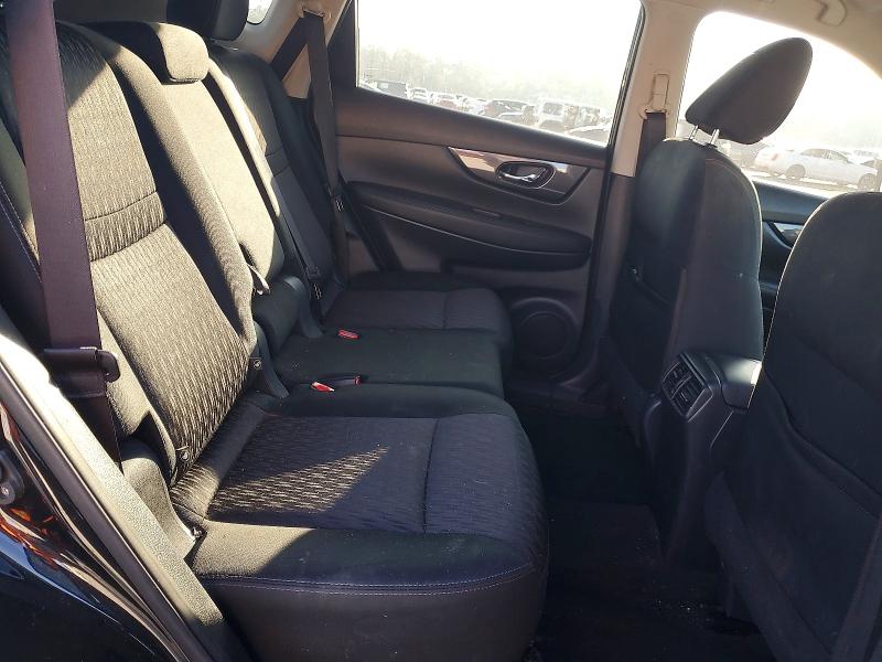 Photo 11 from auction – 2018 NISSAN ROGUE S with VIN KNMAT2MV8JP527953