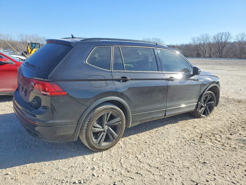 Photo 3 from auction – 2023 VOLKSWAGEN TIGUAN with VIN 3VVCB7AX3PM126440