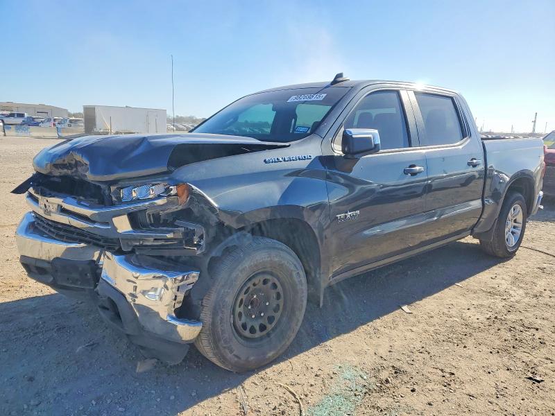 CHEVROLET SILVERADO 2021 with VIN 1GCPWCED1MZ186949 - Photo from auction