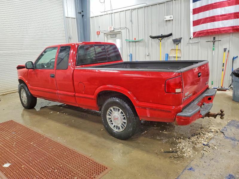 Photo 2 from auction – 1998 GMC SONOMA with VIN 1GTDT19W6W8517500