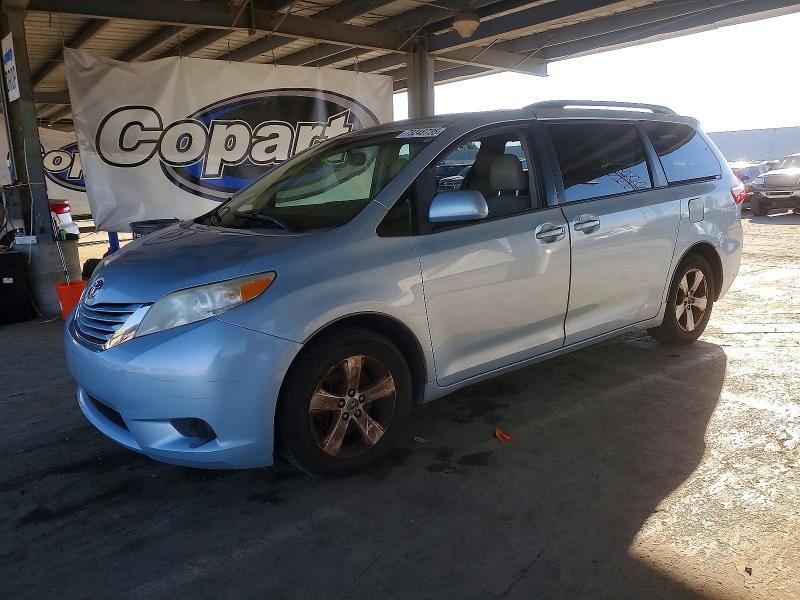 TOYOTA SIENNA LE 2015 with VIN 5TDKK3DC9FS546326 - Photo from auction