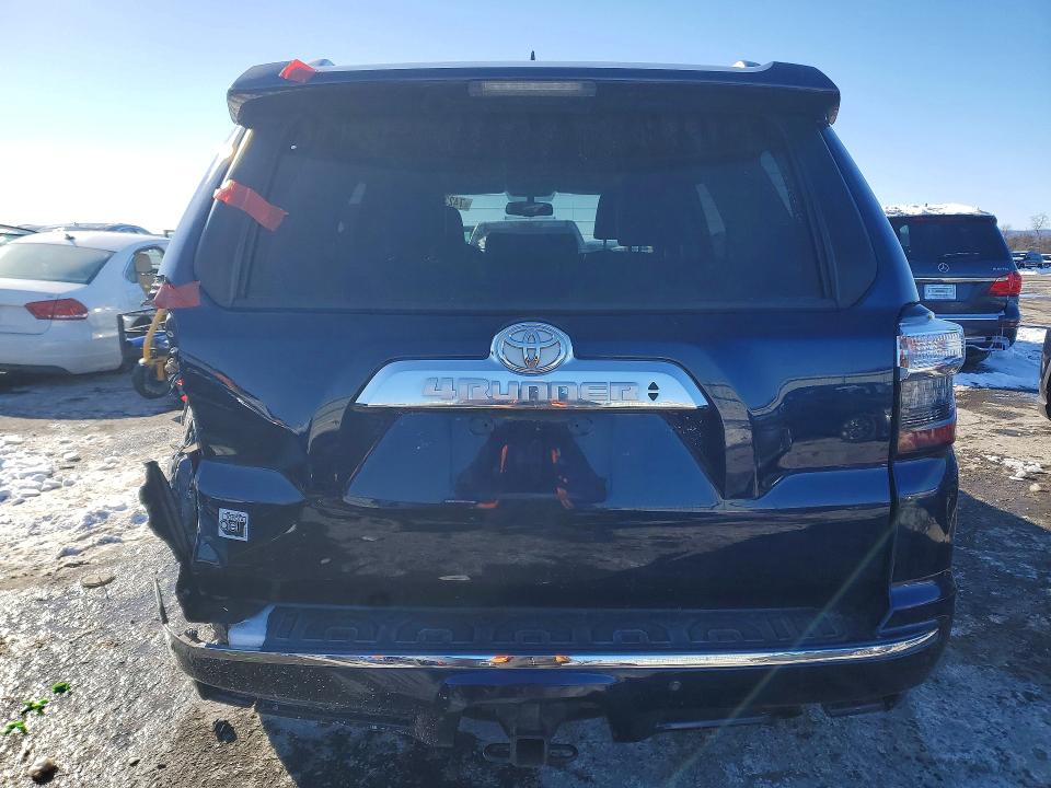 Photo 6 from auction – 2019 TOYOTA 4RUNNER SR with VIN JTEBU5JR1K5713160