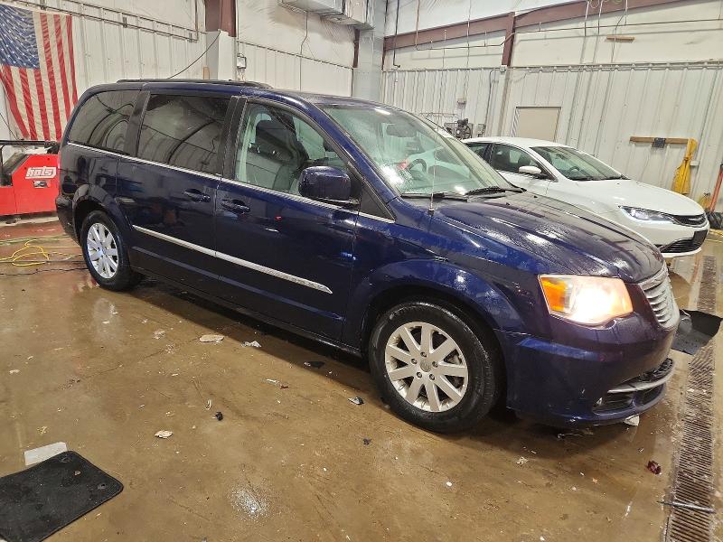 Photo 4 from auction – 2013 CHRYSLER TOWN & COU with VIN 2C4RC1BG4DR631151