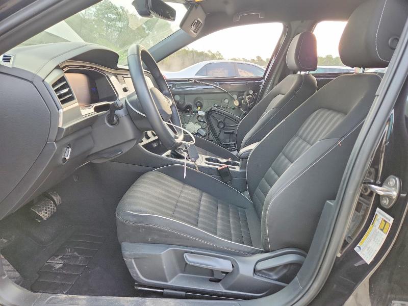 Photo 7 from auction – 2022 VOLKSWAGEN JETTA SPOR with VIN 3VWBM7BU2NM020175