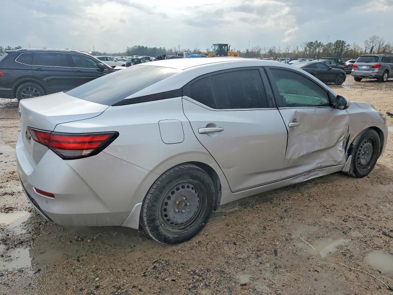 Photo 3 from auction – 2022 NISSAN SENTRA with VIN 3N1AB8BV2NY235814