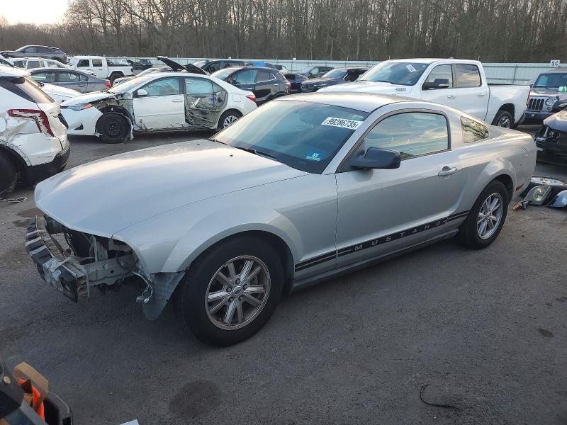 FORD MUSTANG 2005 with VIN 1ZVFT80N555157333 - Photo from auction