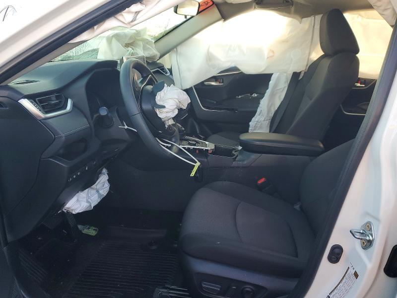 Photo 7 from auction – 2025 TOYOTA RAV4 XLE with VIN JTMRWRFV9SD279487