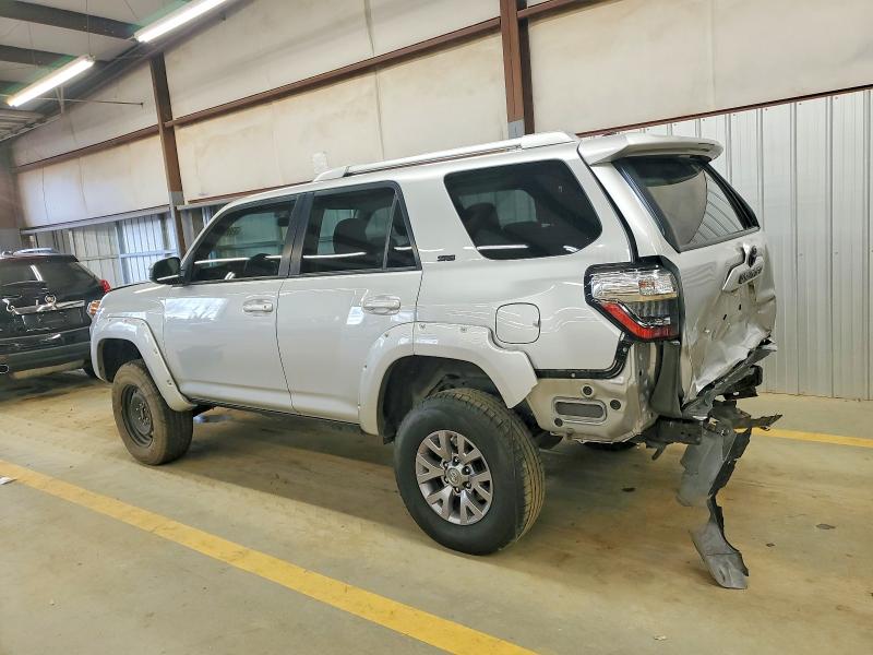 Photo 2 from auction – 2017 TOYOTA 4RUNNER with VIN JTEZU5JRXH5162251