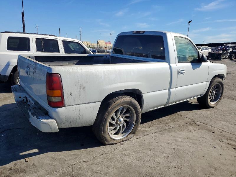 Photo 3 from auction – 2002 CHEVROLET SILVERADO with VIN 1GCEC14V12Z164283