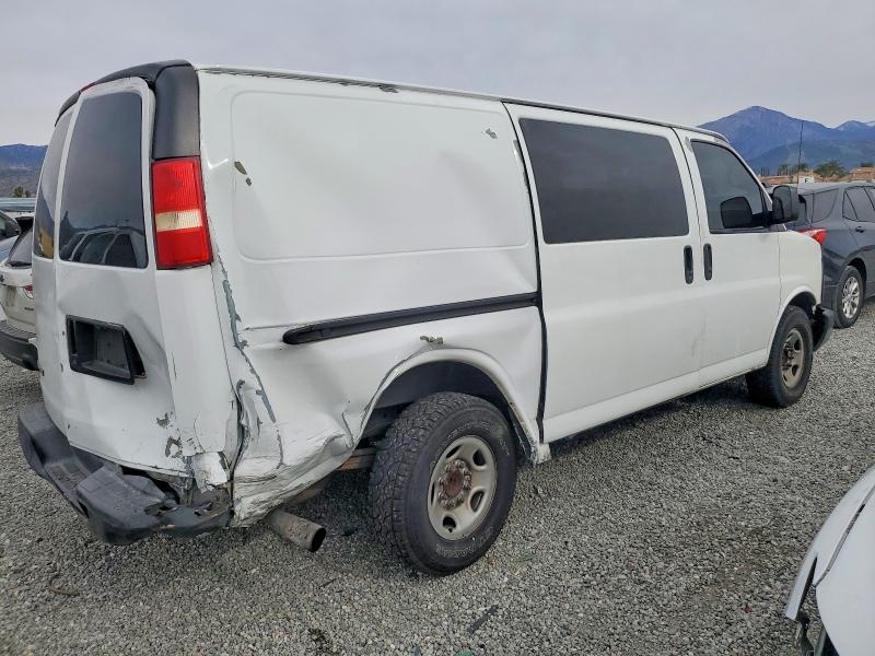 Photo 3 from auction – 2007 CHEVROLET EXPRESS G2500 with VIN 1GCGG25V271198577