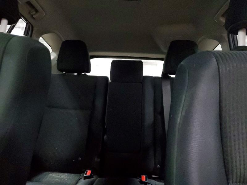 Photo 10 from auction – 2017 TOYOTA RAV4 LE with VIN JTMBFREV9HJ148167