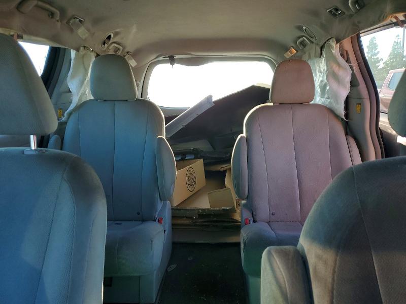 Photo 10 from auction – 2011 TOYOTA SIENNA with VIN 5TDZK3DC0BS104768