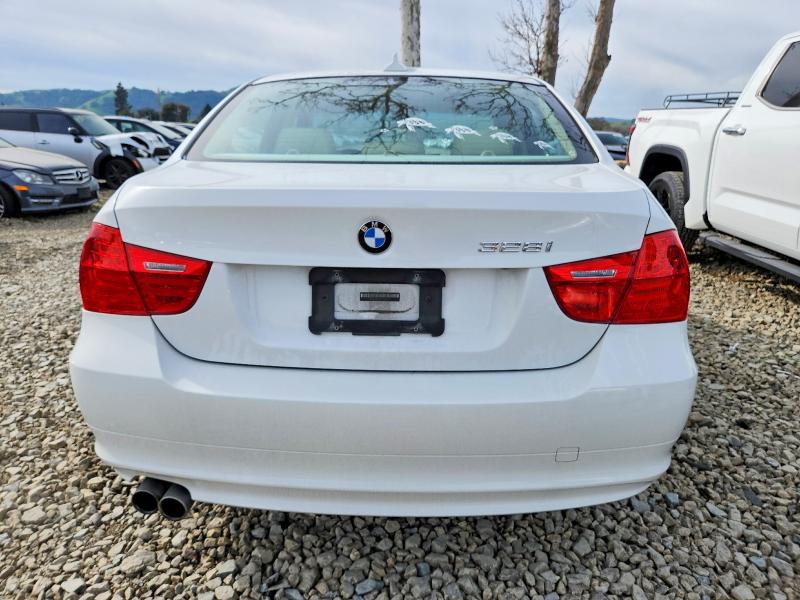 Photo 6 from auction – 2009 BMW 328 I SULE with VIN WBAPH53539A434235