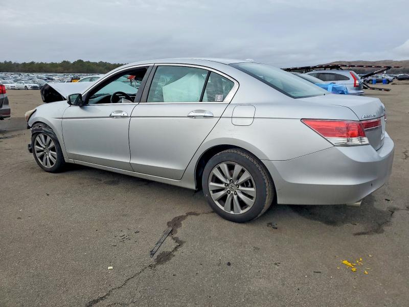 Photo 2 from auction – 2012 HONDA ACCORD EXL with VIN 1HGCP3F84CA036619