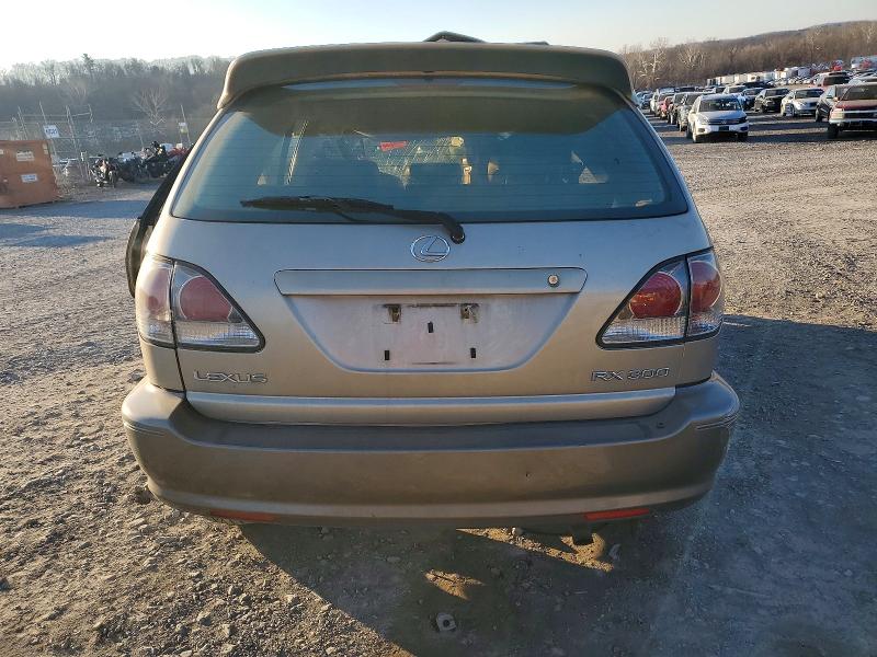 Photo 6 from auction – 2002 LEXUS RX with VIN JTJHF10U020239820