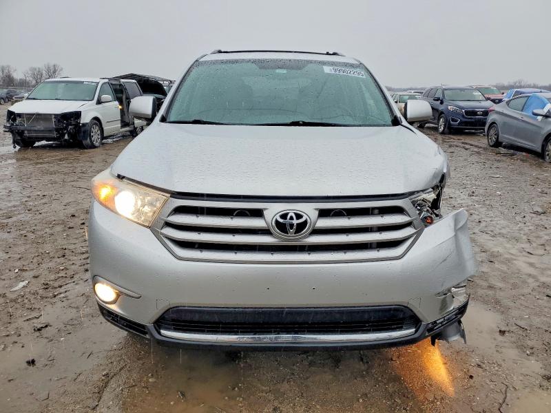 Photo 5 from auction – 2013 TOYOTA HIGHLANDER with VIN 5TDDK3EH0DS248294