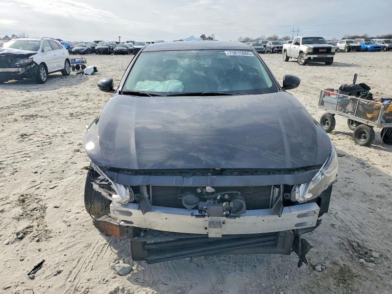Photo 5 from auction – 2019 NISSAN ALTIMA with VIN 1N4BL4BV8KC236869