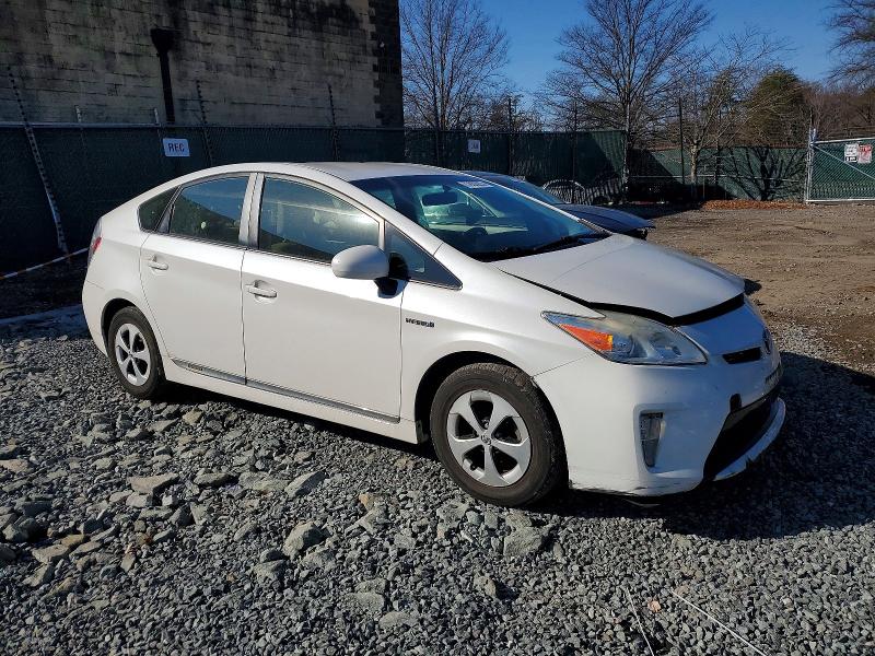 Photo 4 from auction – 2014 TOYOTA PRIUS with VIN JTDKN3DU0E0358215
