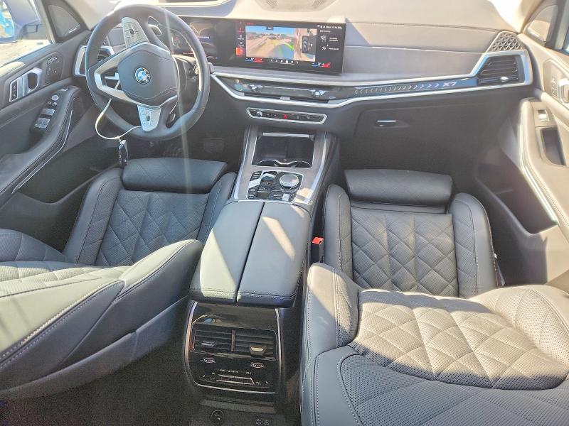 Photo 8 from auction – 2025 BMW X7 with VIN 5UX23EM00S9Y64230