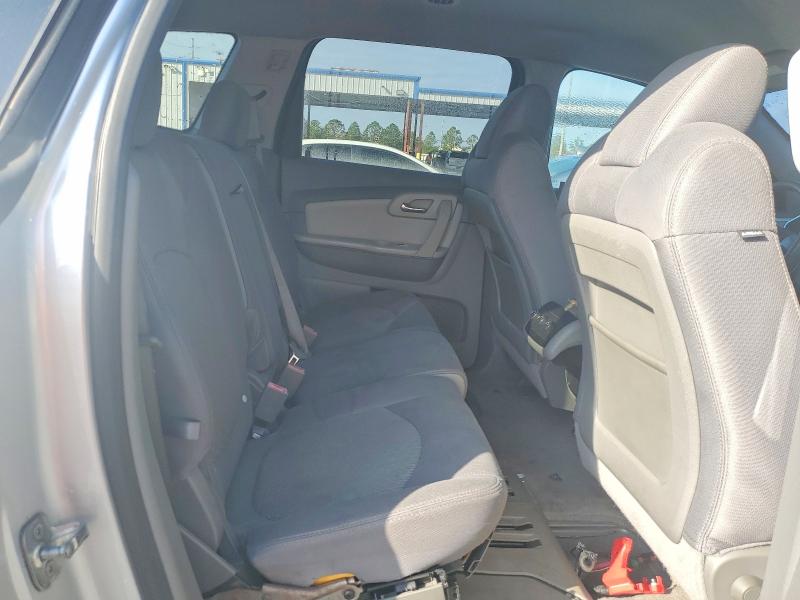 Photo 11 from auction – 2010 CHEVROLET TRAVERSE L with VIN 1GNLRFED7AS107111