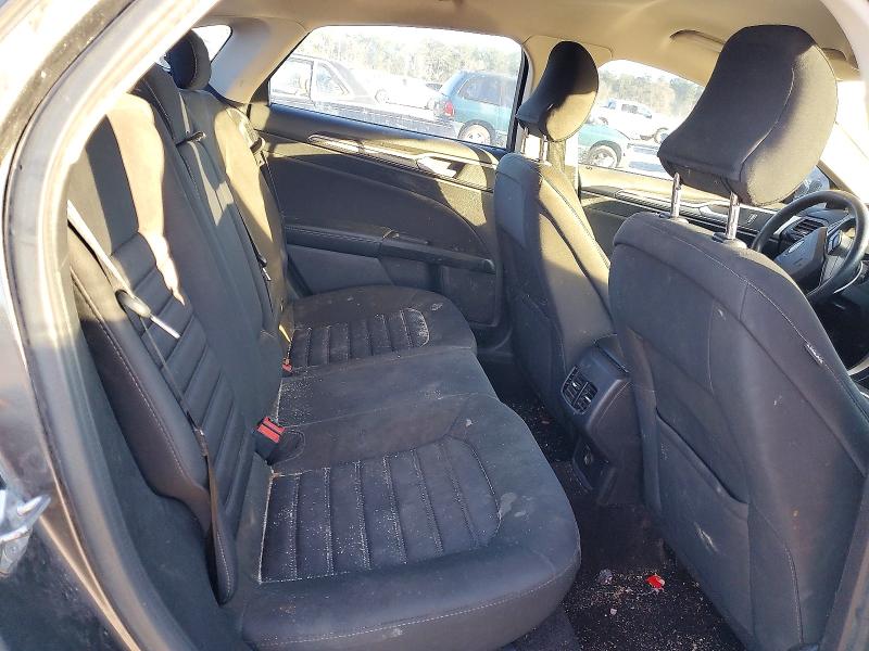 Photo 10 from auction – 2017 FORD FUSION SE with VIN 3FA6P0HD6HR261972