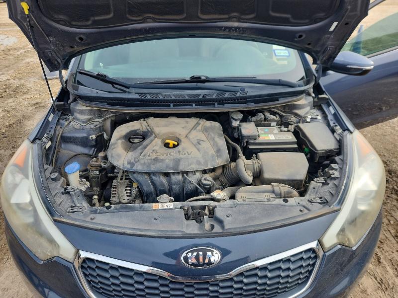 Photo 11 from auction – 2015 KIA FORTE LX with VIN KNAFX4A6XF5413973