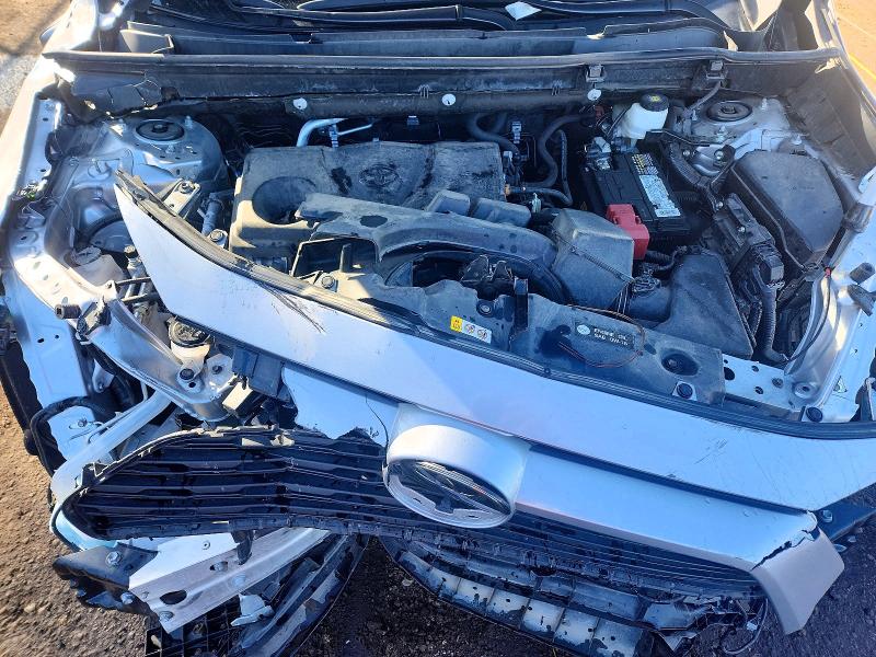 Photo 11 from auction – 2023 TOYOTA RAV4 XLE with VIN 2T3W1RFVXPC240923