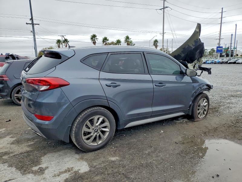 Photo 3 from auction – 2017 HYUNDAI TUCSON LIM with VIN KM8J33A20HU476939