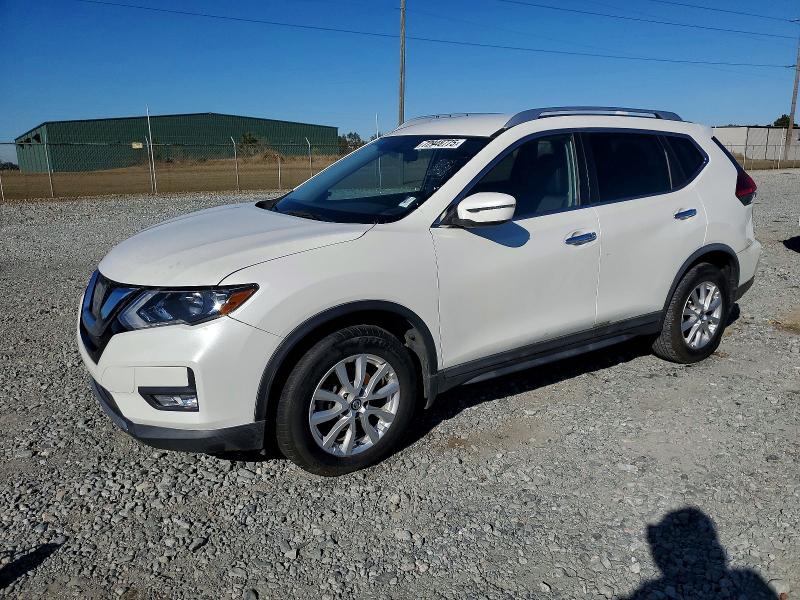 NISSAN ROGUE S 2017 with VIN KNMAT2MT3HP611509 - Photo from auction