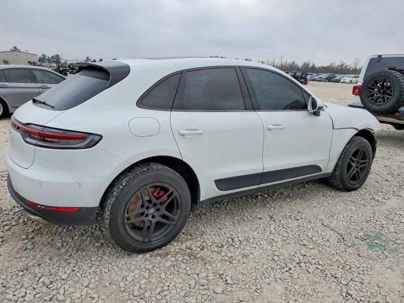 Photo 3 from auction – 2019 PORSCHE MACAN with VIN WP1AA2A57KLB08932