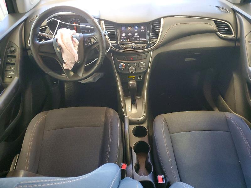 Photo 8 from auction – 2020 CHEVROLET TRAX LS with VIN 3GNCJNSB8LL193714