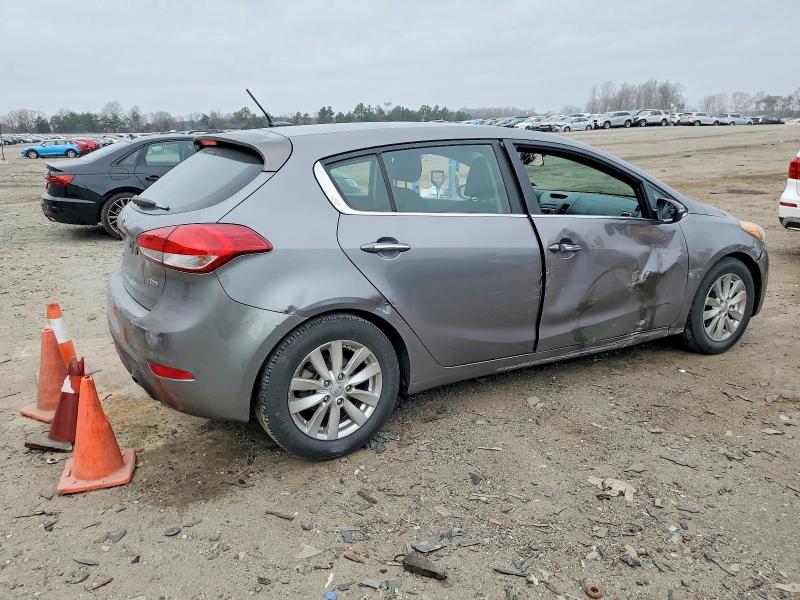 Photo 3 from auction – 2015 KIA FORTE EX with VIN KNAFX5A82F5389854