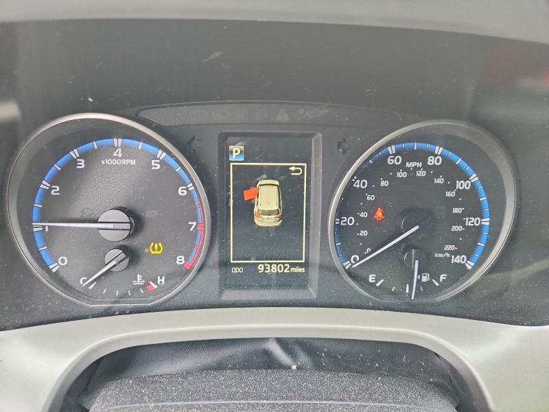 Photo 9 from auction – 2018 TOYOTA RAV4 ADVEN with VIN 2T3RFREV3JW790955