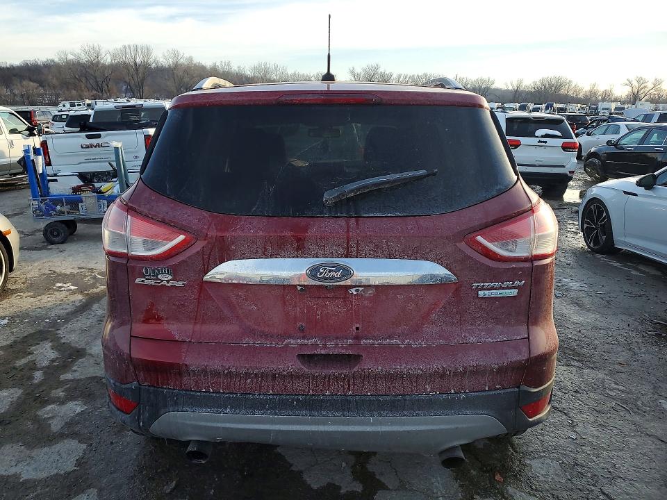 Photo 6 from auction – 2016 FORD ESCAPE with VIN 1FMCU0J9XGUA66942