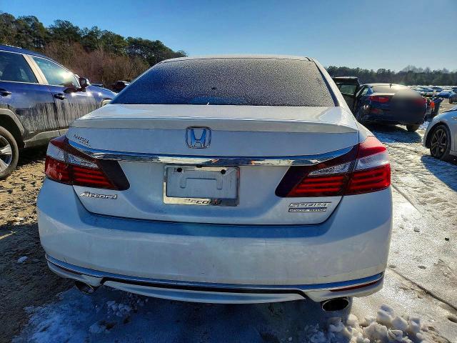 Photo 6 from auction – 2017 HONDA ACCORD SPO with VIN 1HGCR2F16HA117670