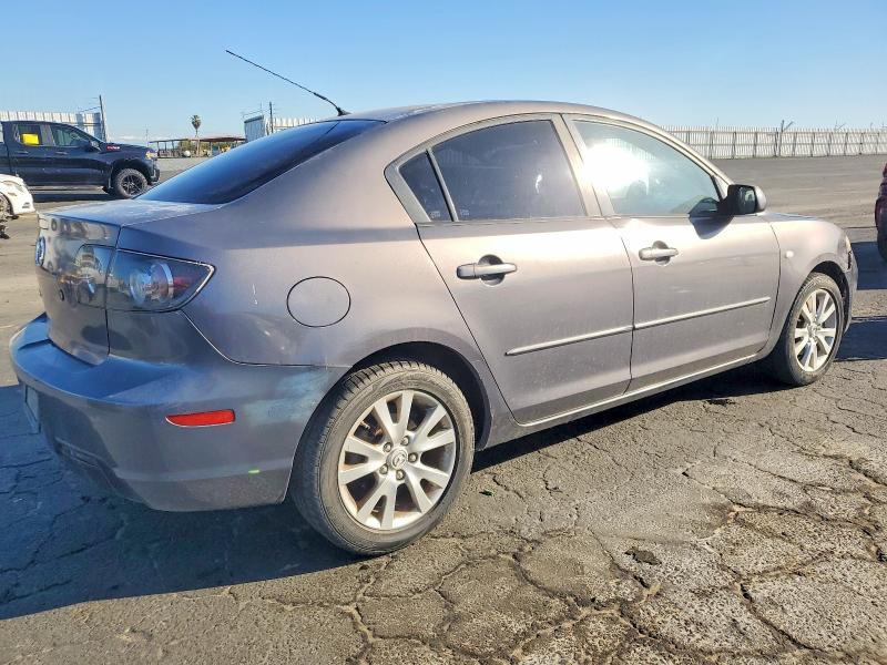 Photo 3 from auction – 2008 MAZDA 3 with VIN JM1BK12G181779028