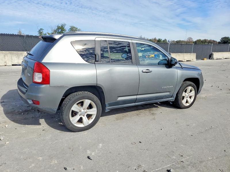 Photo 3 from auction – 2012 JEEP COMPASS with VIN 1C4NJDEB3CD604093