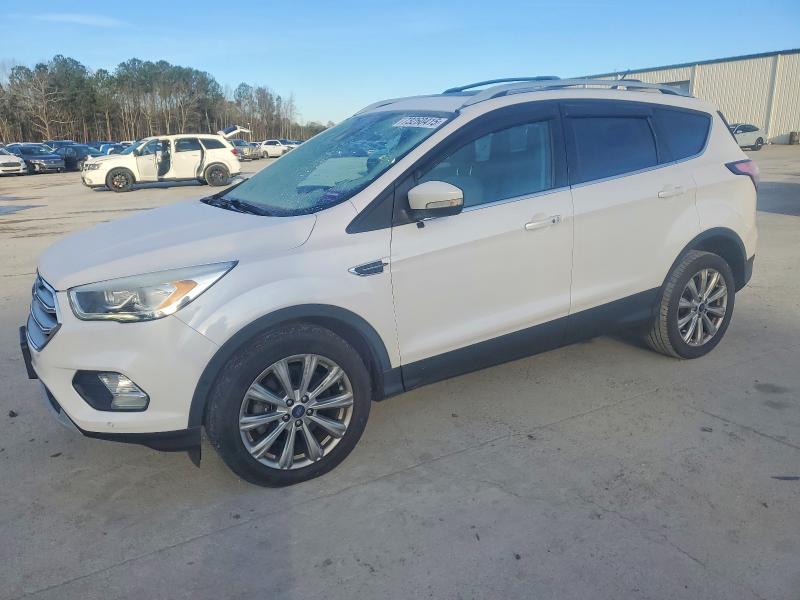 Photo 1 from auction – 2018 FORD ESCAPE with VIN 1FMCU9J9XJUA68590